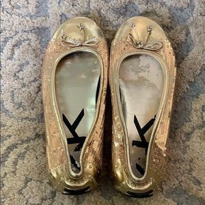 Anne Klein flats gold